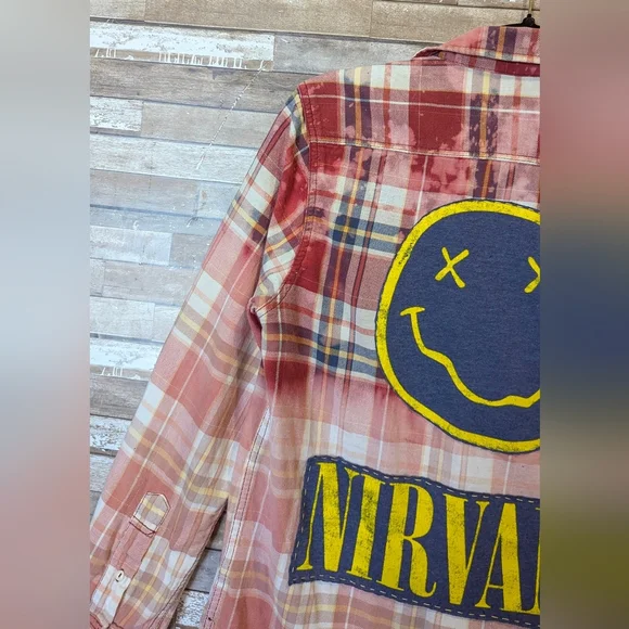 NIRVANA Red and Blue Plaid Casual Button Down Shirt - Picture 3 of 15